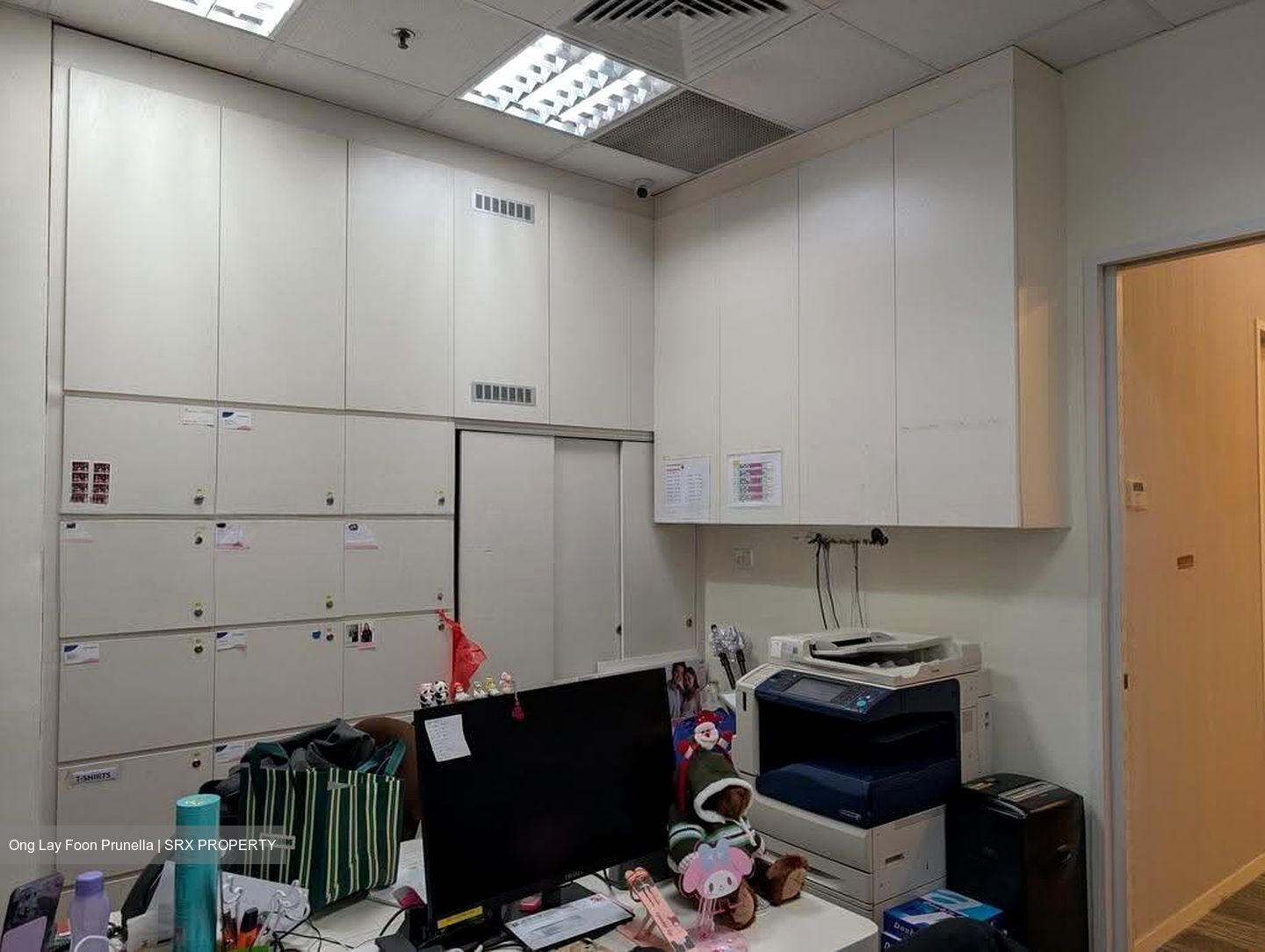 Gleneagles Hospital (D10), Retail #623038061